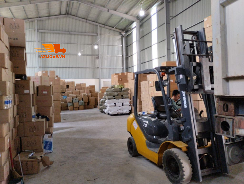 Dịch vụ cho thuê xe nâng Thủ Đức tại Azmove Dịch vụ cho thuê xe nâng Thủ Đức tại Azmove