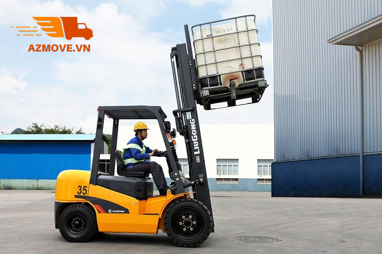 Quy Trình Cho Thuê Xe Nâng Hàng Hóc Môn từ Azmove
