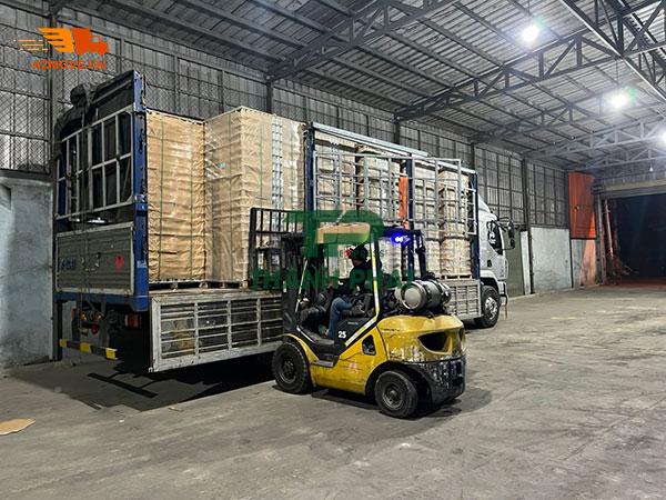 Ưu Điểm và Lợi Ích Khi Thuê Xe Nâng tại Azmove
